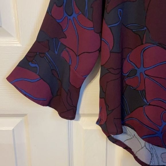 Ladies Loft Multicolored Blouse - Picture 3 of 6